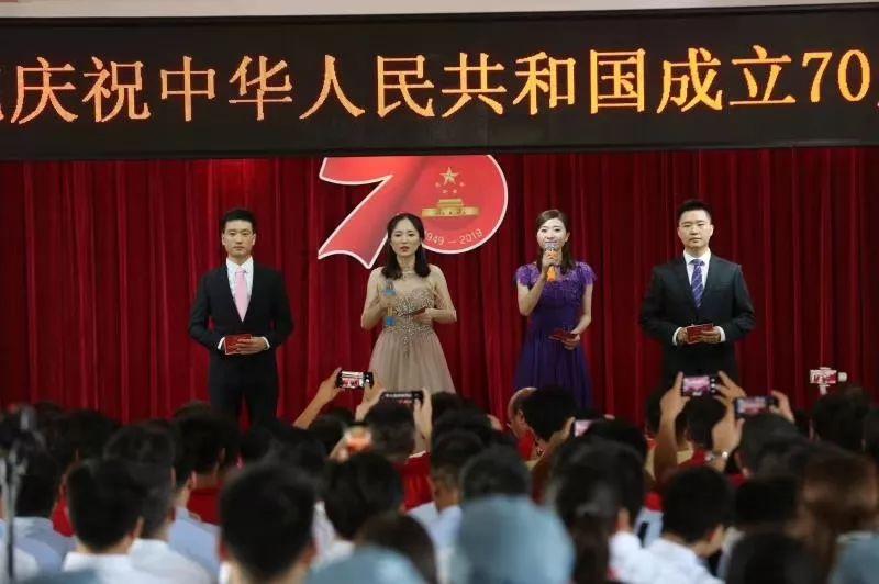 出走一年归来仍是待爆咖,连播三部剧的张凌赫,反而越来越糊了?